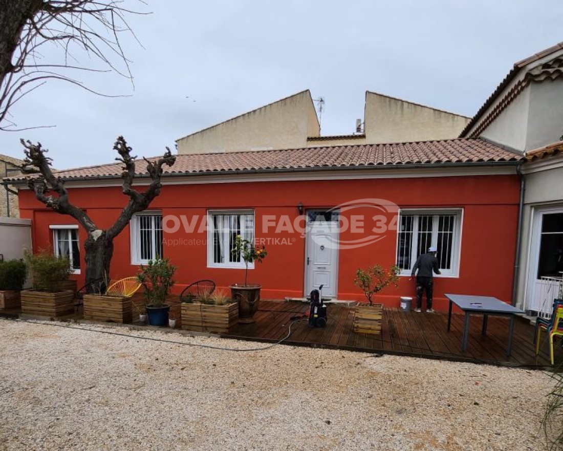 Façade 34 Ovalie Maison Rouge Jardin