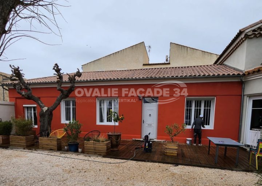 Peintre façades d'une maison à Sérignan, 34410, HERAULT